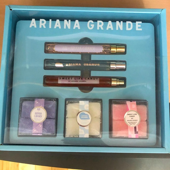 Brand new Ariana Grande gift set - Picture 1 of 1